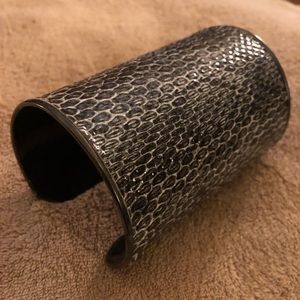 Snake skin design wrist band bracelet